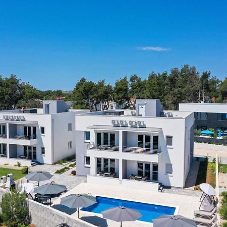 1oak rentals Vir Kültér fotó